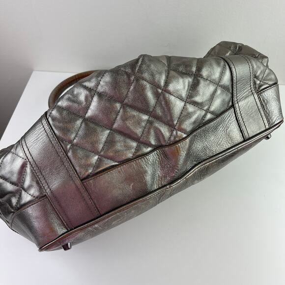 BURBERRY Quilted Beaton Pewter Metallic Gray Shoulder Handle Hobo Bag - Picture 6 of 11